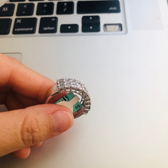 Guys ring .925 sterling silver with diamonds - Picture 4 of 7